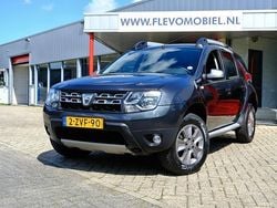 Grijs, metallic lak Gebruikt 2015 Dacia Duster Prestige SUV | € 8.750 (Goede deal)