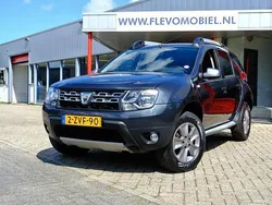 Grijs, metallic lak Gebruikt 2015 Dacia Duster Prestige SUV | € 9.950 (Eerlijke prijs)