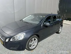 Grijs Gebruikt 2011 Volvo V60 Momentum Stationwagen | € 5.995 (Eerlijke prijs)