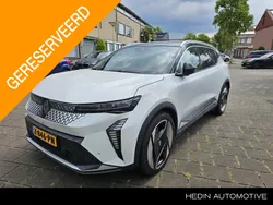 Twotone blanc nacré / noir ét Gebruikt 2024 Renault Scénic Iconic MPV | € 36.980 (Super prijs)