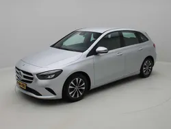 Grijs Gebruikt 2022 Mercedes B180 Business MPV | € 25.950 (Eerlijke prijs)