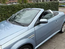 Blauw Gebruikt 2005 Opel Tigra Cosmo Cabriolet | € 950 (Goede deal)
