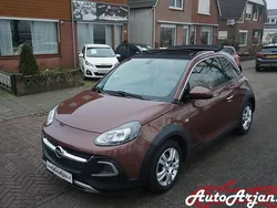 Bruin Gebruikt 2016 Opel Adam Rocks Hatchback | € 10.800 (Duur)