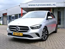 Grijs Gebruikt 2019 Mercedes B180 Business MPV | € 19.950 (Goede deal)