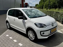 Wit Gebruikt 2014 VW up! Edition Hatchback | € 6.590 (Eerlijke prijs)