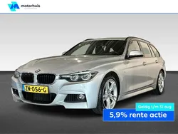 Grijs Gebruikt 2020 BMW 318 M Sport Stationwagen | € 19.945 (Eerlijke prijs)