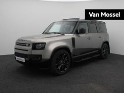 Grijs Gebruikt 2025 Land Rover Defender SE Dynamic SUV | € 107.940 (Duur)