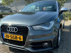 Grijs Gebruikt 2011 Audi A1 Proline Hatchback | € 10.950 (Iets duurder)
