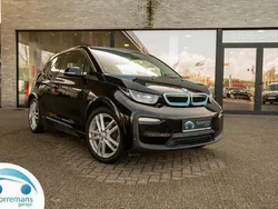 Zwart Gebruikt 2021 BMW i3 Hatchback | € 17.940