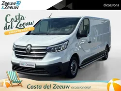 Licht ijswit 369 Gebruikt 2022 Renault Trafic Komfort Van | € 19.535 (Eerlijke prijs)