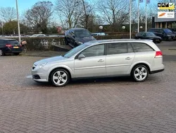 Grijs, metallic lak Gebruikt 2006 Opel Vectra Executive Stationwagen | € 3.250 (Eerlijke prijs)