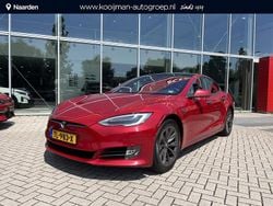 Rood Gebruikt 2018 Tesla Model S Hatchback | € 24.945 (Duur)