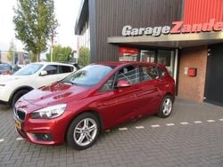 Rood Gebruikt 2017 BMW 220 Executive MPV | € 17.750 (Super prijs)