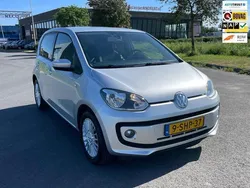 Grijs, metallic lak Gebruikt 2013 VW up! high up! Hatchback | € 8.450 (Eerlijke prijs)