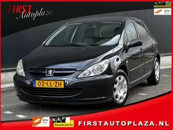 Zwart Gebruikt 2003 Peugeot 307 Hatchback | € 2.250 (Duur)