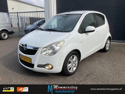 Wit (metallic) Gebruikt 2011 Opel Agila Hatchback | € 3.990 (Iets duurder)