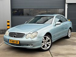 Blauw Gebruikt 2004 Mercedes CLK200 Avantgarde Coupé | € 2.699 (Eerlijke prijs)