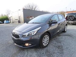 Grijs Gebruikt 2015 Kia Ceed Sedan | € 5.950