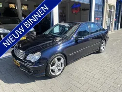 Zwart Gebruikt 2006 Mercedes C230 Avantgarde Sedan | € 5.699 (Eerlijke prijs)