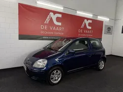 Blauw Gebruikt 2004 Toyota Yaris Hatchback | € 2.850 (Eerlijke prijs)