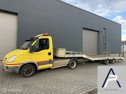 Geel Gebruikt 2007 Iveco Daily Stationwagen | € 15.900
