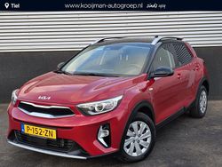 Rood Gebruikt 2022 Kia Stonic SUV | € 19.900 (Eerlijke prijs)