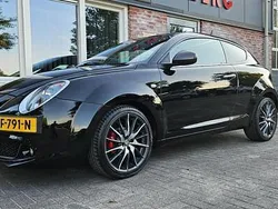 Zwart Gebruikt 2015 Alfa Romeo MiTo Hatchback | € 7.950 (Eerlijke prijs)