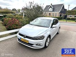 Wit Gebruikt 2018 VW Polo Highline Hatchback | € 12.450 (Eerlijke prijs)