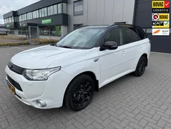 Wit Gebruikt 2013 Mitsubishi Outlander P-HEV Instyle SUV | € 9.999 (Iets duurder)