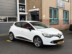 Wit Gebruikt 2016 Renault Clio IV Night&Day Hatchback | € 5.450 (Goede deal)