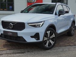 Blauw Gebruikt 2023 Volvo XC40 Plus SUV | € 44.400 (Eerlijke prijs)