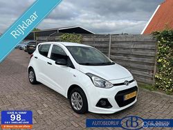 Wit Gebruikt 2016 Hyundai i10 Hatchback | € 5.950 (Eerlijke prijs)