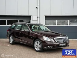 Bruin, metallic lak Gebruikt 2010 Mercedes E300 Elegance Stationwagen | € 19.995