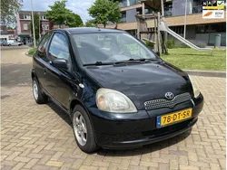 Zwart Gebruikt 2000 Toyota Yaris Sol Hatchback | € 995 (Eerlijke prijs)