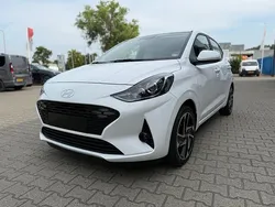 Wit Gebruikt 2024 Hyundai i10 Prime Hatchback | € 19.245 (Eerlijke prijs)