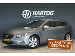 Grijs Gebruikt 2018 Volvo V60 Business Edition Stationwagen | € 20.850 (Super prijs)