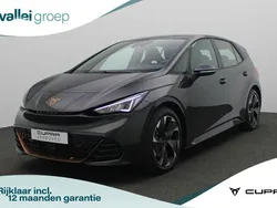 Grijs, metallic lak Gebruikt 2024 Cupra Born Hatchback | € 33.400 (Eerlijke prijs)