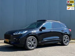 Zwart, metallic lak Gebruikt 2021 Ford Kuga ST-Line X SUV | € 26.890 (Eerlijke prijs)