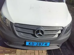Wit Gebruikt 2016 Mercedes Vito MPV | € 20.000