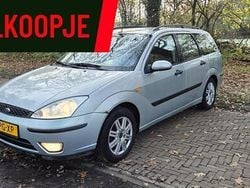 Groen Gebruikt 2004 Ford Focus Ghia Stationwagen | € 895 (Eerlijke prijs)