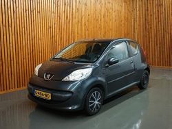 Grijs Gebruikt 2008 Peugeot 107 Hatchback | € 1.400 (Goede deal)