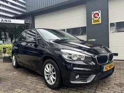Zwart Gebruikt 2015 BMW 218 Basis Stationwagen | € 13.950 (Eerlijke prijs)