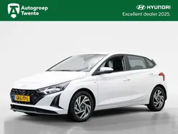 Wit Gebruikt 2024 Hyundai i20 Comfort Hatchback | € 21.950 (Eerlijke prijs)