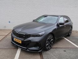 Grijs (mat) Gebruikt 2024 BMW i5 Stationwagen | € 89.950 (Super prijs)