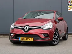 Rood Gebruikt 2017 Renault Clio IV Bose Edition Hatchback | € 7.950 (Eerlijke prijs)
