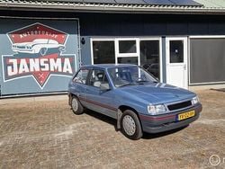 Blauw Gebruikt 1990 Opel Corsa Swing Hatchback | € 2.450