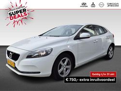 Wit Gebruikt 2018 Volvo V40 Stationwagen | € 15.930 (Goede deal)