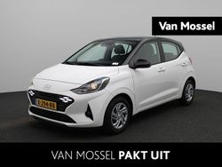 Wit Gebruikt 2024 Hyundai i10 Premium Hatchback | € 17.440 (Eerlijke prijs)