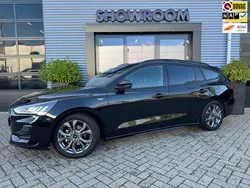 Zwart Gebruikt 2024 Ford Focus ST-Line X Stationwagen | € 24.895 (Goede deal)