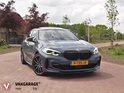 Grijs Gebruikt 2022 BMW 120 Basis Hatchback | € 34.490 (Duur)